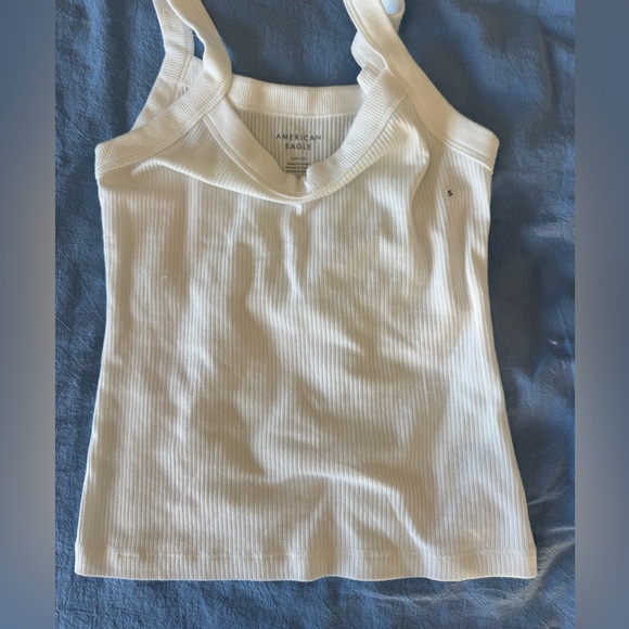 AE Tank Top - Picture 2 of 5
